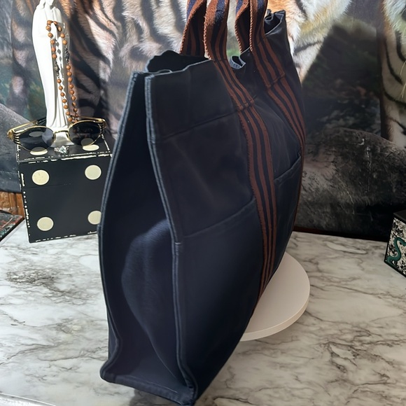 HERMES Fourre Tout MM Tote Bag Handbag Canvas Blue And Burgundy in GUC. - Picture 3 of 16